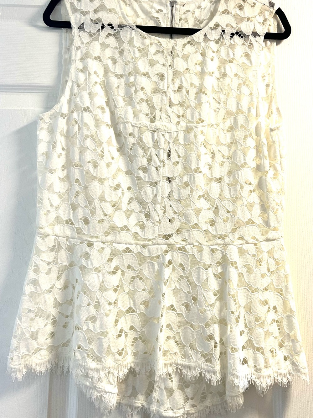 BCBG Sleeveless lace motif delicate & detailed Women's Top - cream/white